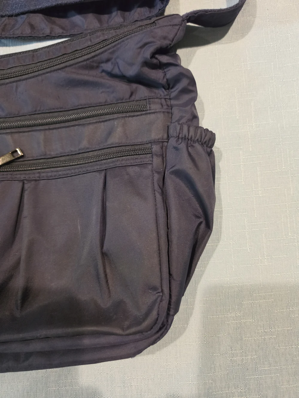 Everyday Crossbody Bag - Navy